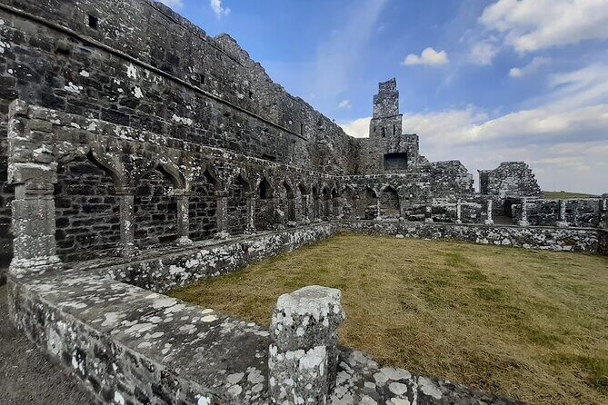 Sean's Bar, Athlone Castle and Clonmacnoise Monastery - Who Will Love This Tour?
