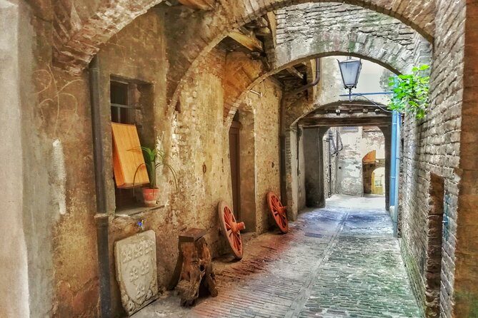 Secret Siena Walking Tour - A Deep Dive into the Siena Secret Tour