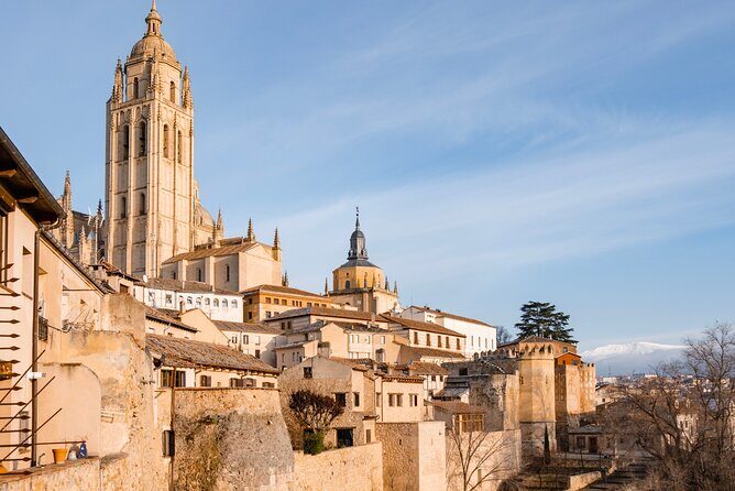 Segovia Scavenger Hunt and Sights Self-Guided Tour - The Highlights and Main Stops