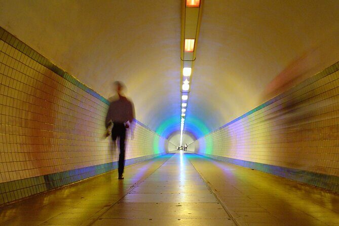 Self-Guided Scavenger Hunt in Antwerp - How long does the tour take?