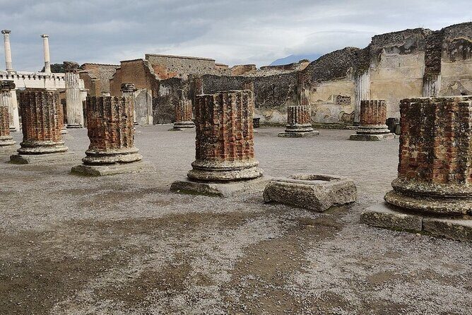 Self-guided tour to Pompeii and Herculaneum from Naples for small groups - Practical Considerations and Tips