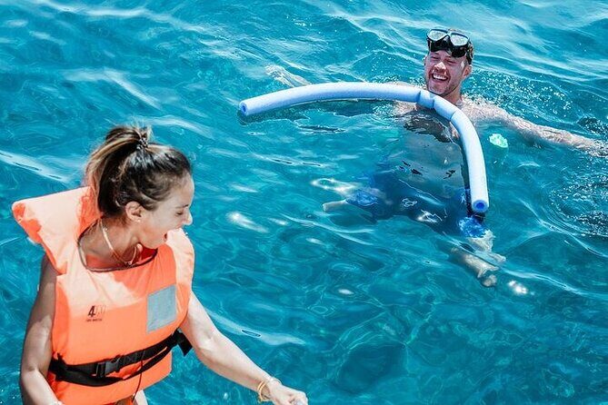 Semi Private Santorini Catamaran Tour - Food and Beverage: More Than Just a Cruise