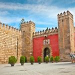 Sevilla: Guided tour to the Alcazar + Cathedral and Giralda - Authentic Insights from Travelers