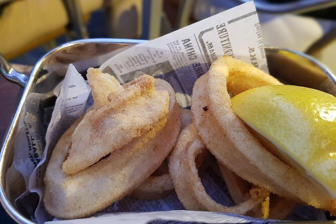 Seville Food Tour: Tapas, Drinks and Delights with a Local - Detailed Breakdown of the Itinerary