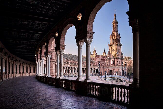 Seville Scavenger Hunt and Highlights Self-Guided Tour - The Itinerary: What You Might Encounter