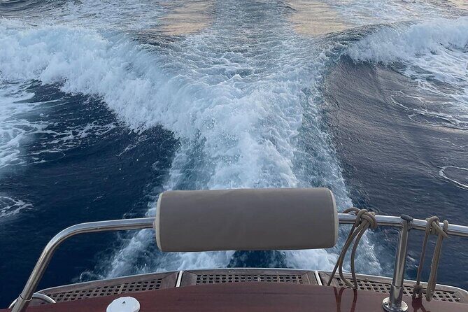 Shared Sunset Cruise from Positano with Drinks & Snacks 1.5-Hour - The Highlights & Drawbacks