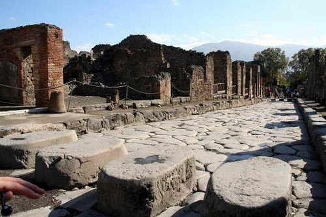 Shared tour Positano Sorrento and Pompeii - Who Should Book This Tour?