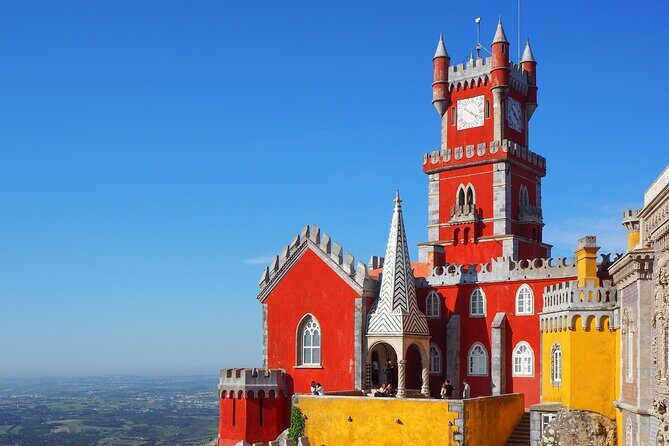 Sintra-Cascais-Pena Palace 8-People Small Group Tour from Lisbon - Who Should Take This Tour?