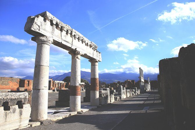 Skip-the-Line Best of Pompeii in one Day Tour w Local Guide & new opened houses - Analyzing the Value: Is It Worth the Price?