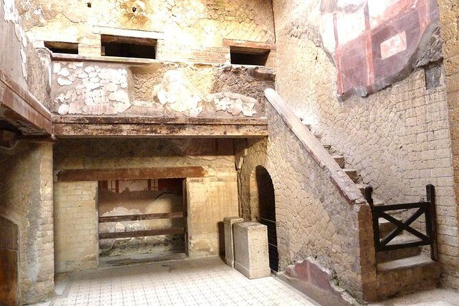 Skip the Line Half Day Private Tour of Herculaneum Highlights with Local Guide - Key Points