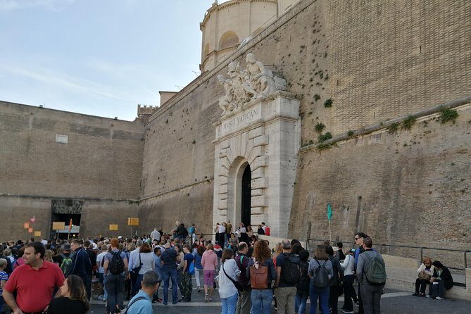 Skip-The-Line: Sistine Chapel & Vatican Tour with A Guide - What the Reviews Tell Us