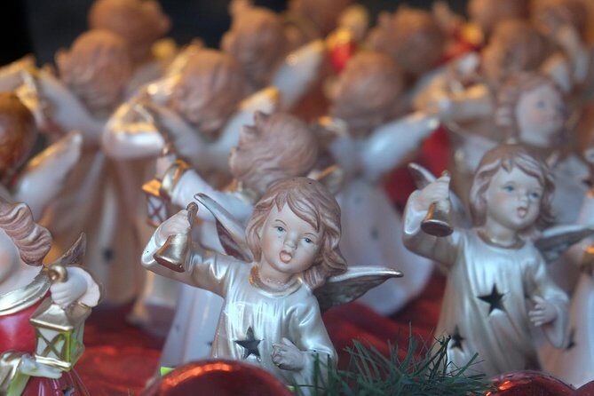 Small-Group Christmas Day Trip to Hallstatt from Vienna - Who Will Love This Tour?