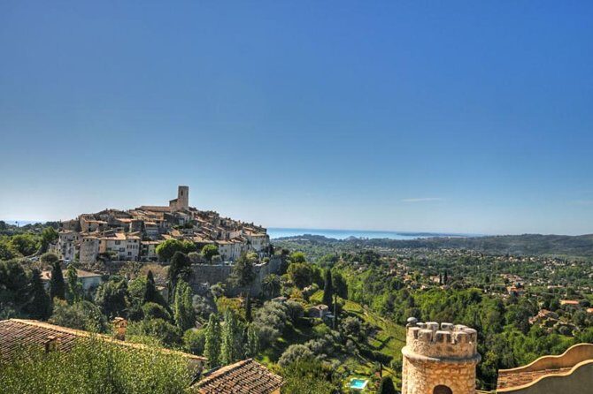 Small-Group Half-Day Tour to St-Paul-de-Vence, Antibes and Cannes from Nice - Guides and Personal Touches