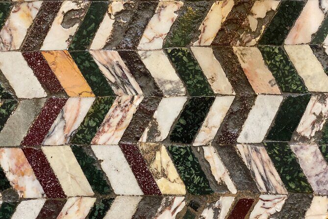 Small-Group Tour of Roman Catacombs & St. Clement's Undergrounds - Who is this tour perfect for?