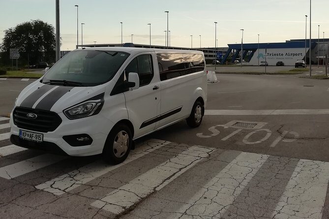 Small-Group Transfer from Trieste City to Trieste Airport - Analyzing the Experience: A Practical and Comfortable Ride