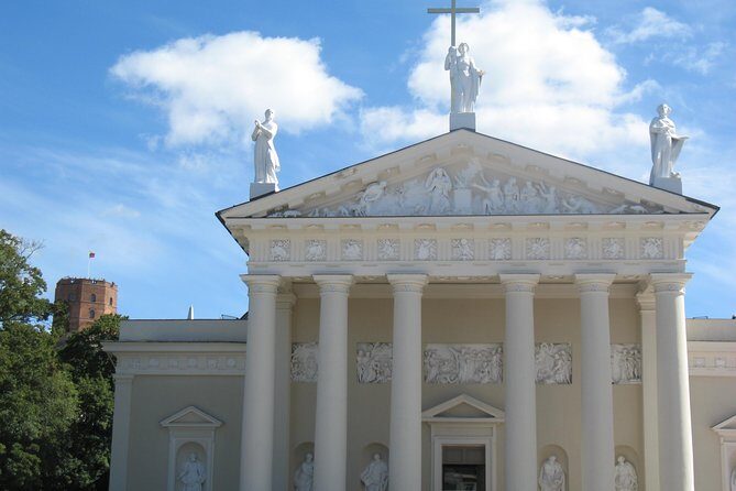 Small-Group Vilnius Half Day City Tour - Analyzing the Tour’s Value