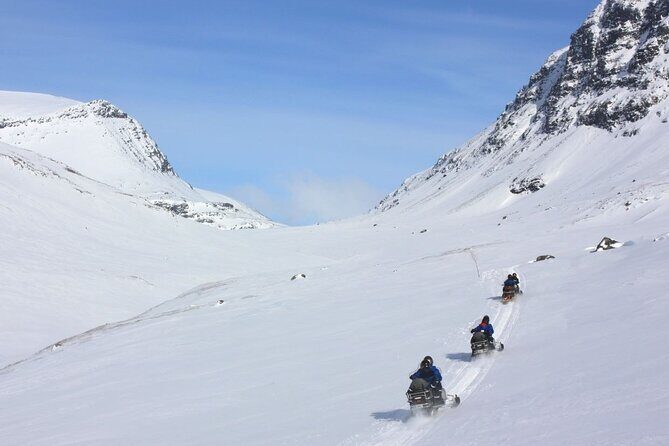Snowmobile Evening Adventure outside Tromsø - An In-Depth Look at What You Can Expect