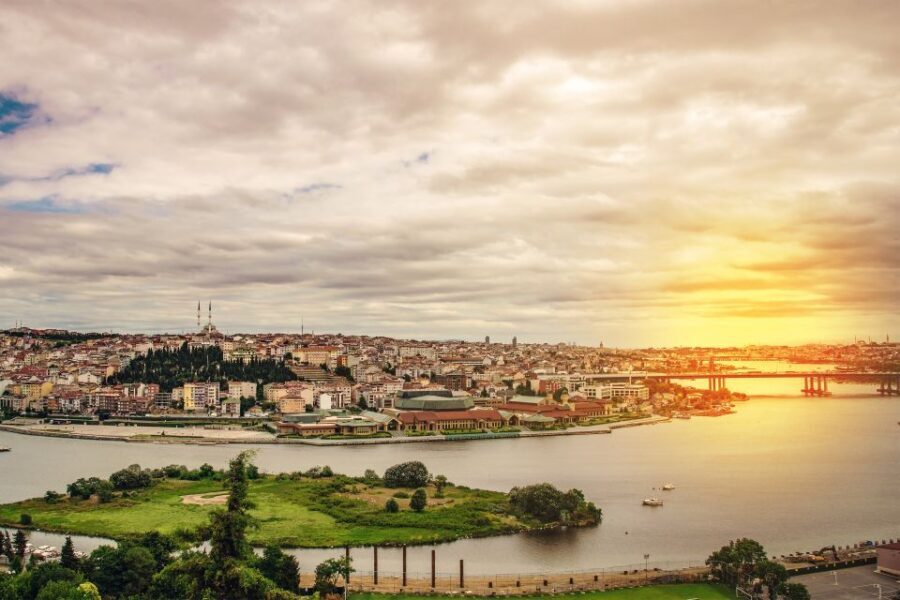 Soap Opera tour: Golden Horn via Public Ferry  Half Day - Summary