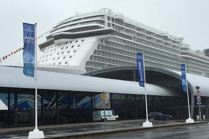 Southampton Cruise Terminal to London Via Stonehenge - FAQs