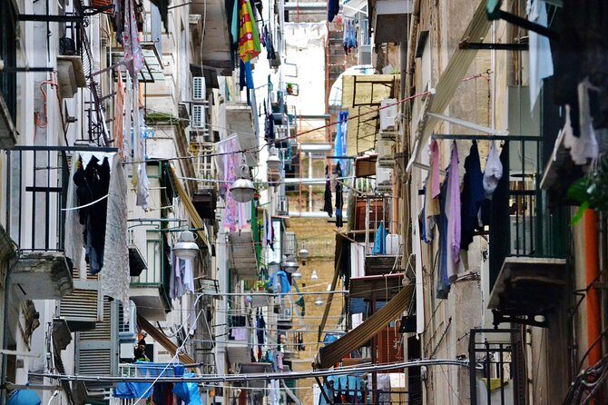 Spanish Quarters Tour - A Closer Look at the Experience