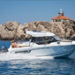 Speedboat transfer from Hvar town (Water taxi transfer) to Airport Split - Why It Works Well for Travelers