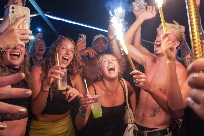 Split After Dark - Boat Crawl with Free Shots & VIP Club Access - What We Love