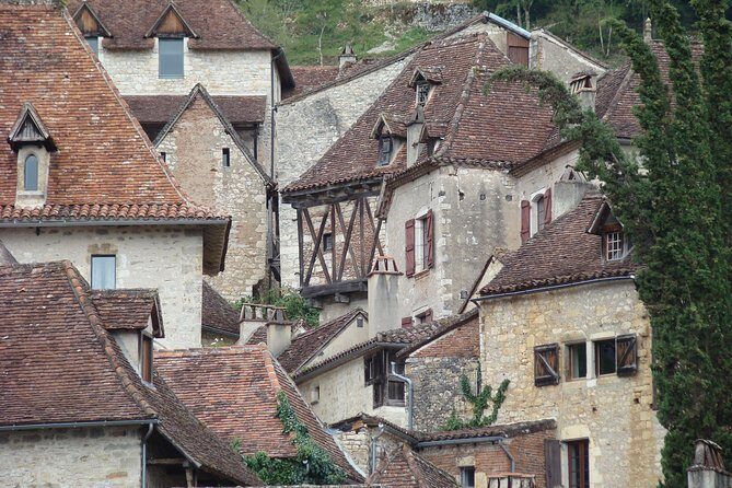 St Cirq LaPopie and Pech Merle Cavern Tour from Toulouse - What Makes This Tour Stand Out?