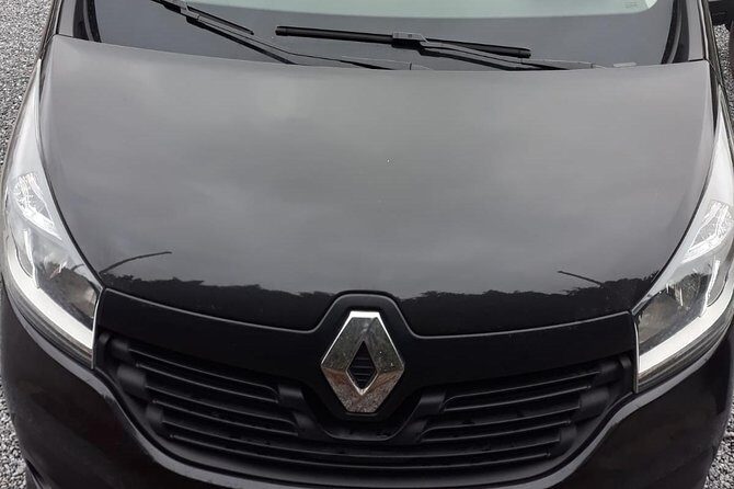 Standard Minivan from Charleroi airport to city of Brussels - Who Should Consider This Transfer?