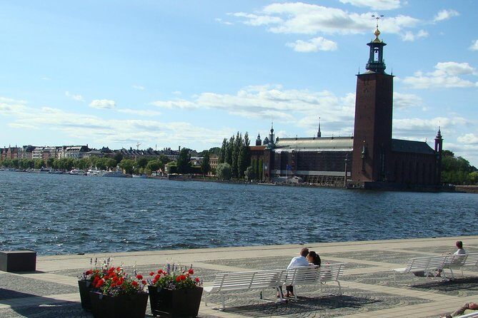 Stockholm Old Town and the Vasa Museum, a Small Group Walking Tour. - What Sets This Tour Apart