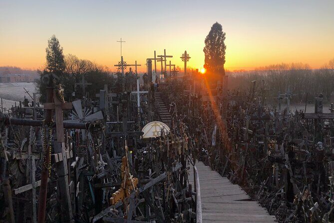 Sunrise at the Hill of Crosses - 2 countries in 1 day - Who Is This Tour Perfect For?
