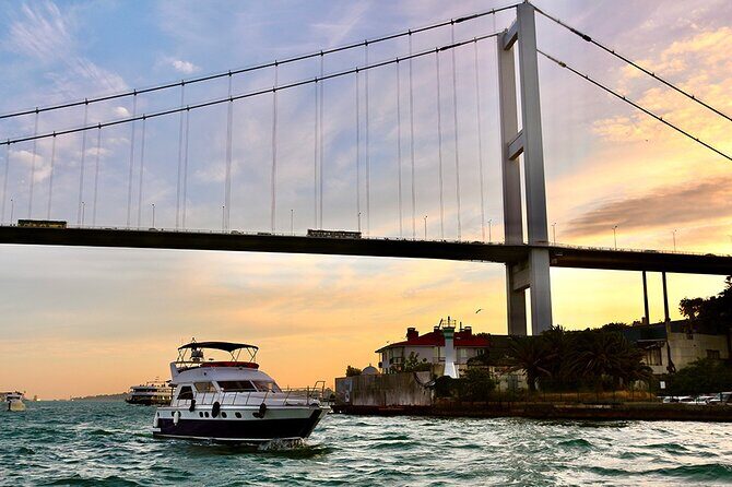 Sunset Bosphorus Yacht Tour in Istanbul - Analyzing the Value