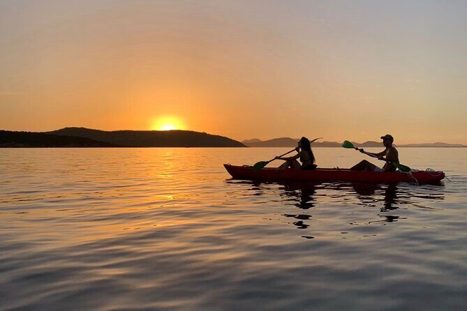 Sunset Kayak Tour with Snorkeling and Local Aperitif - Why This Tour Works Well