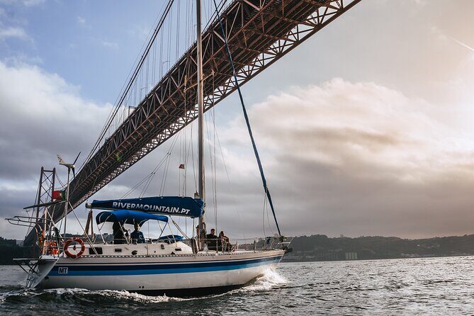 Sunset Sailboat Tejo River Tour 2h - Who Should Consider This Tour?