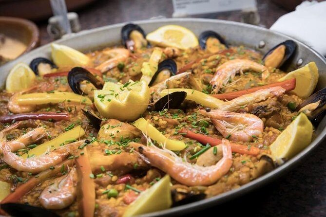 Tablao Flamenco Cordobes at Rambla Barcelona with Dinner Option - Who Should Consider This Experience?