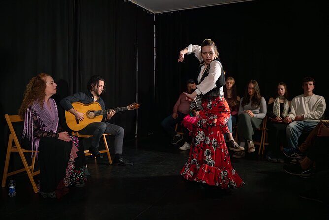 Tablao Sevilla Flamenco Only for 20 People - The Itinerary Breakdown
