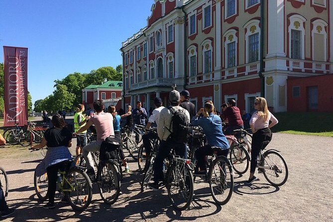 Tallinn Bike Tour with Electric Bikes - Who Is This Tour Best Suited For?
