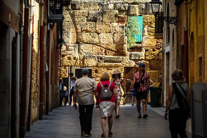 Tarragona and Sitges Private Day Trip from Barcelona - FAQ