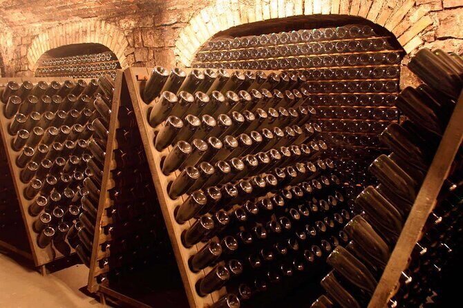 Tasting "The secret of bubbles - do you know the differences"? - Who Will Love This Tour?