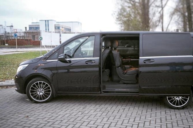 Taxi Shuttle DE Brussels Airport SPA (1 to 8 SEATS) - Key Points