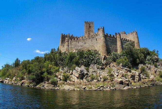 Templar Knights: Tomar and Almourol Castles Full Day Private Tour - Itinerary Breakdown
