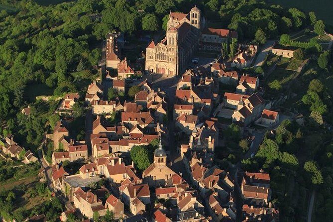 The Basilica of Vézelay unveiled + journey through the Basilica - The Sum Up