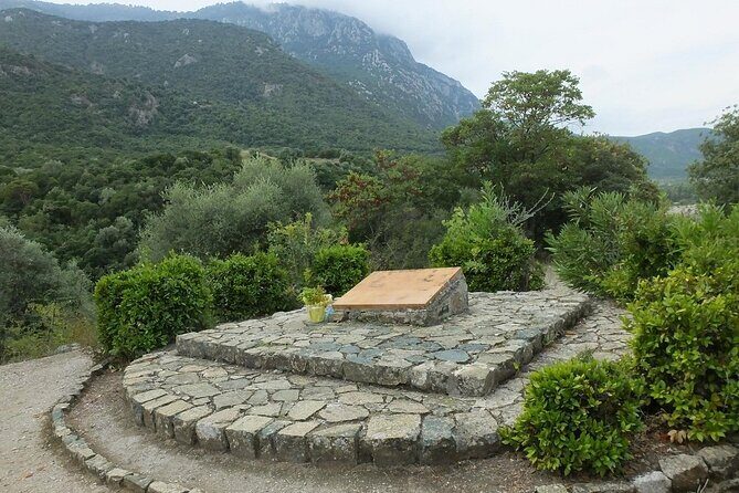 The battle of the 300 in Thermopylae 8h tour - The Significance of Central Greece and Delphi