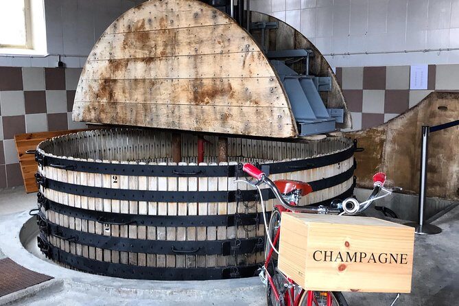 The Connoisseurs from Epernay (Private Half day Champagne Tour) - What Reviewers Say