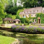 The Cotswolds Guided Day Tour from London - Transportation and Group Size