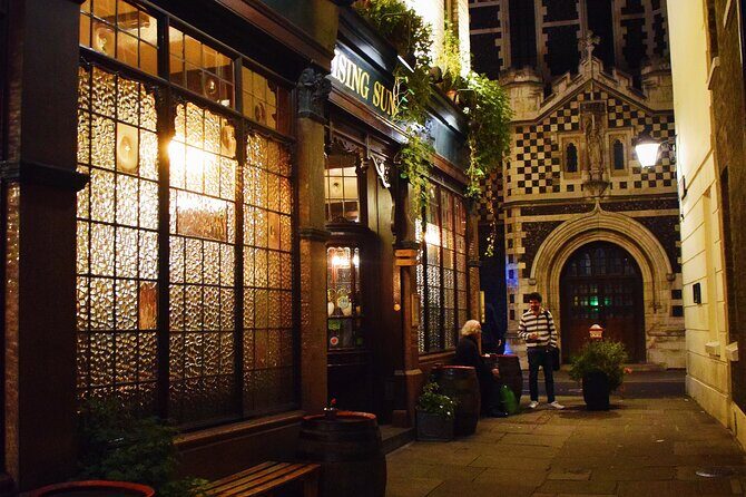 The Haunted Pubs of Old London: Small Group Tour - Who Would Love This Tour?