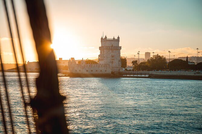 The Lisbon Boat Party / Amazing sunset sailing tour - Why You’ll Love the Lisbon Sunset Sailing Experience