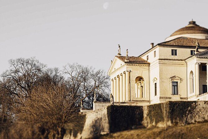 The story of Vicenza: Guided Half-Day E-Bike sightseeing Tour - The E-Bike Experience: Comfort and Accessibility