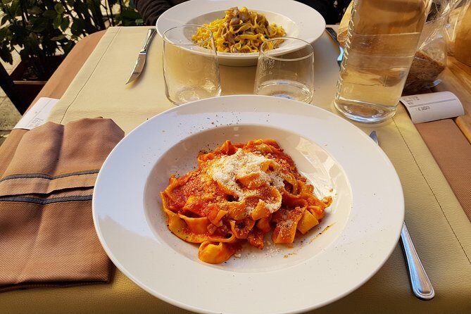 Tivoli Villas Full Day Trip From Rome with Lunch - Practical Aspects and What to Expect