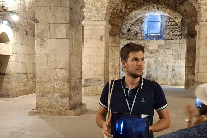 Top-Rated Split Game of Thrones and History City Walk - Dracarys! - The Practical Aspects & What to Expect