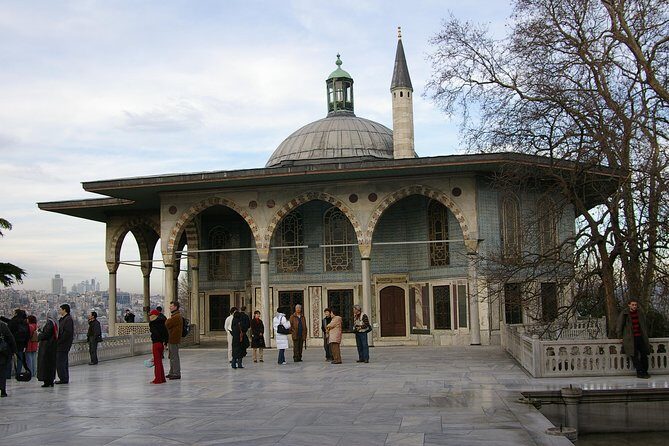 Topkapi Palace Skip-The-Line Entry with Guided Tour - Who Should Consider This Tour?